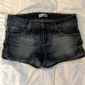 Vintage Y2K  lowrise medium wash denim jean shorts